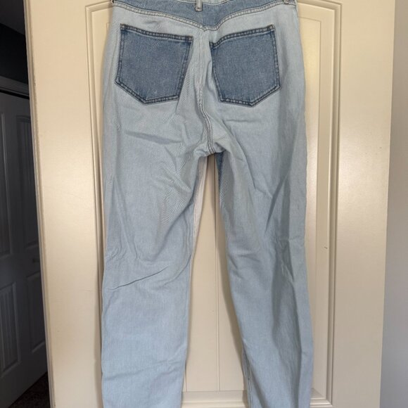 Women's Mom Jeans - Picture 3 of 4